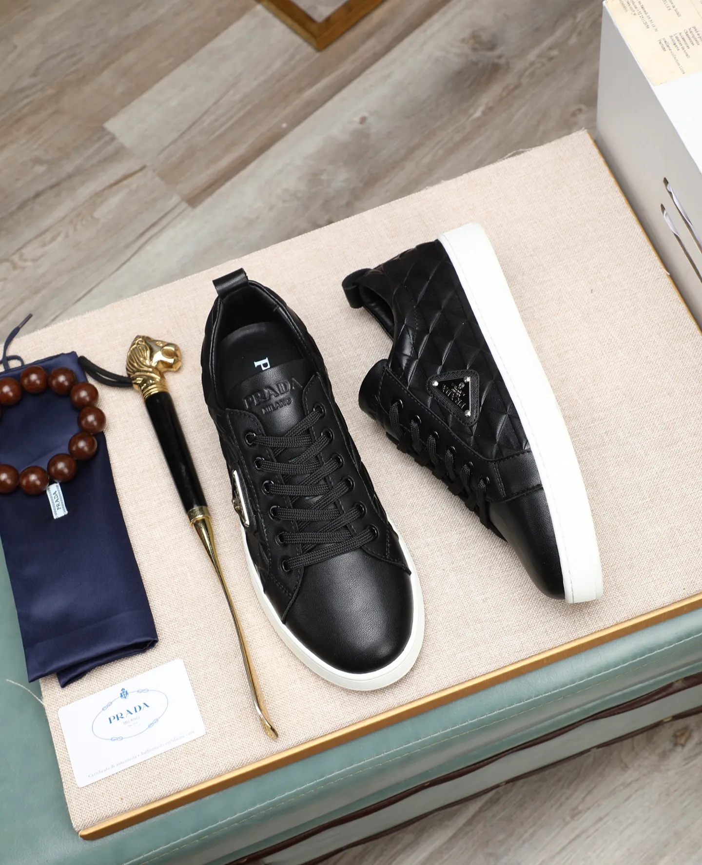 Men's men's shoes💰440🌹🌹[PRADA—Prada] latest model🙈original replica! 👟👟👟Available here. The workmanship is top-notch. The upper is made of Italian 🇮🇹Imported calfskin. ❗️Breathable genuine leather lining @Suitable for travel. The original version has an enlarged engraved sole, making it suitable for all kinds of travels, showing low-key luxury. Let quality speak for itself. Color: Size: 38-44